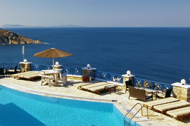 Outdoor Pool & Sea View